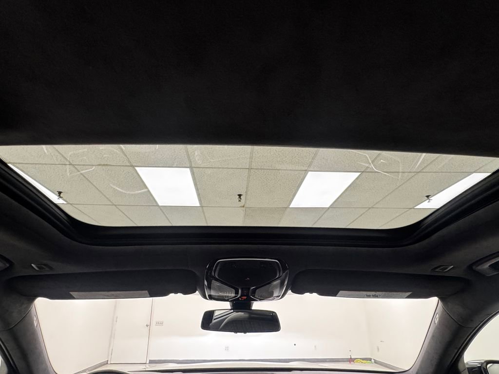 Used 2018 BMW 750i xDrive image 25