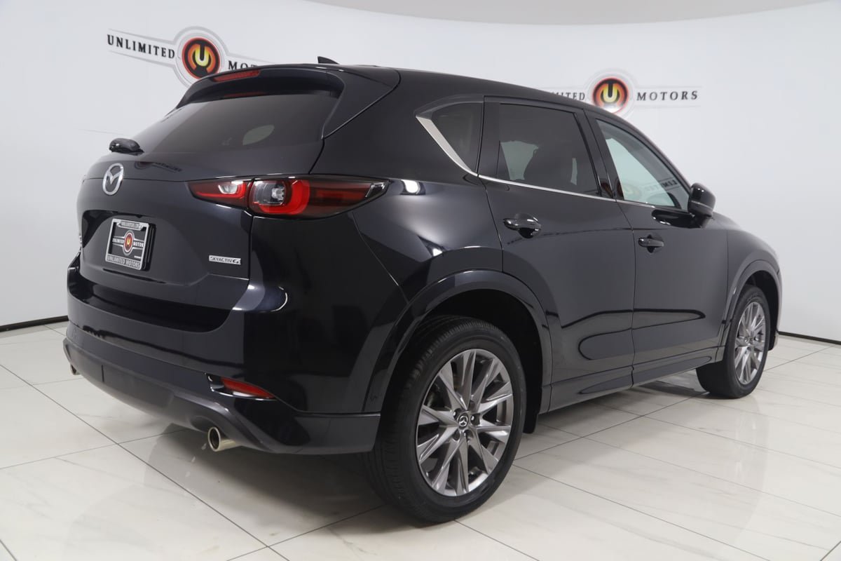 Used 2024 MAZDA CX-5 AWD 2.5 S w/ Premium Plus Pkg image 3
