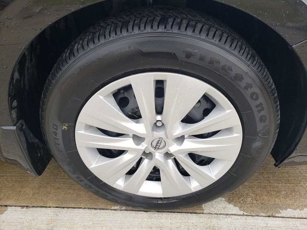 Certified 2025 Nissan Sentra S image 14