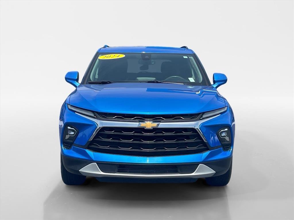 Used 2024 Chevrolet Blazer LT w/ Convenience Package FWD image 2