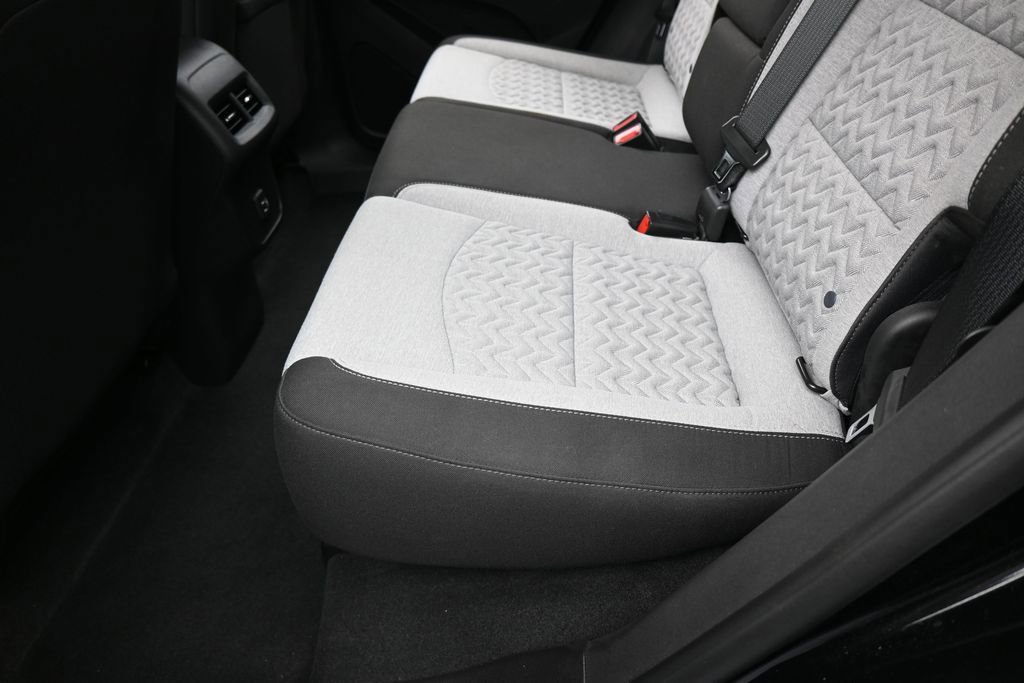 Used 2023 Chevrolet Equinox LS FWD image 28