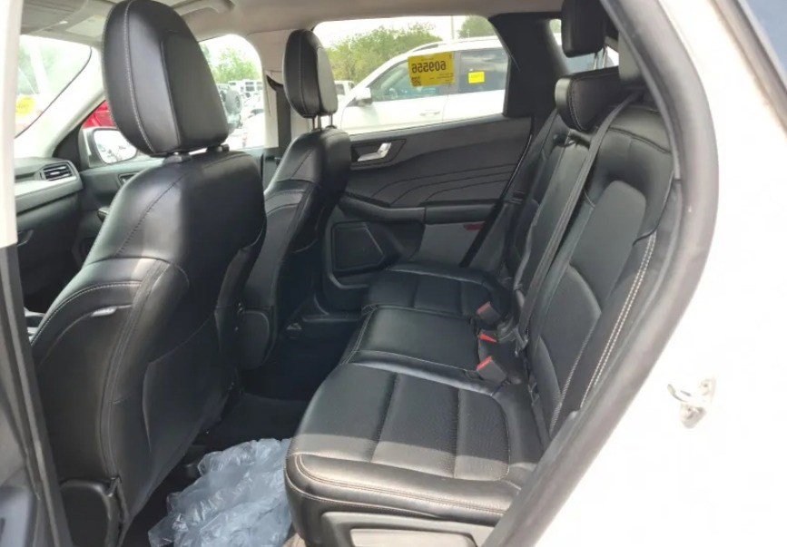 Used 2022 Ford Escape SEL FWD image 13
