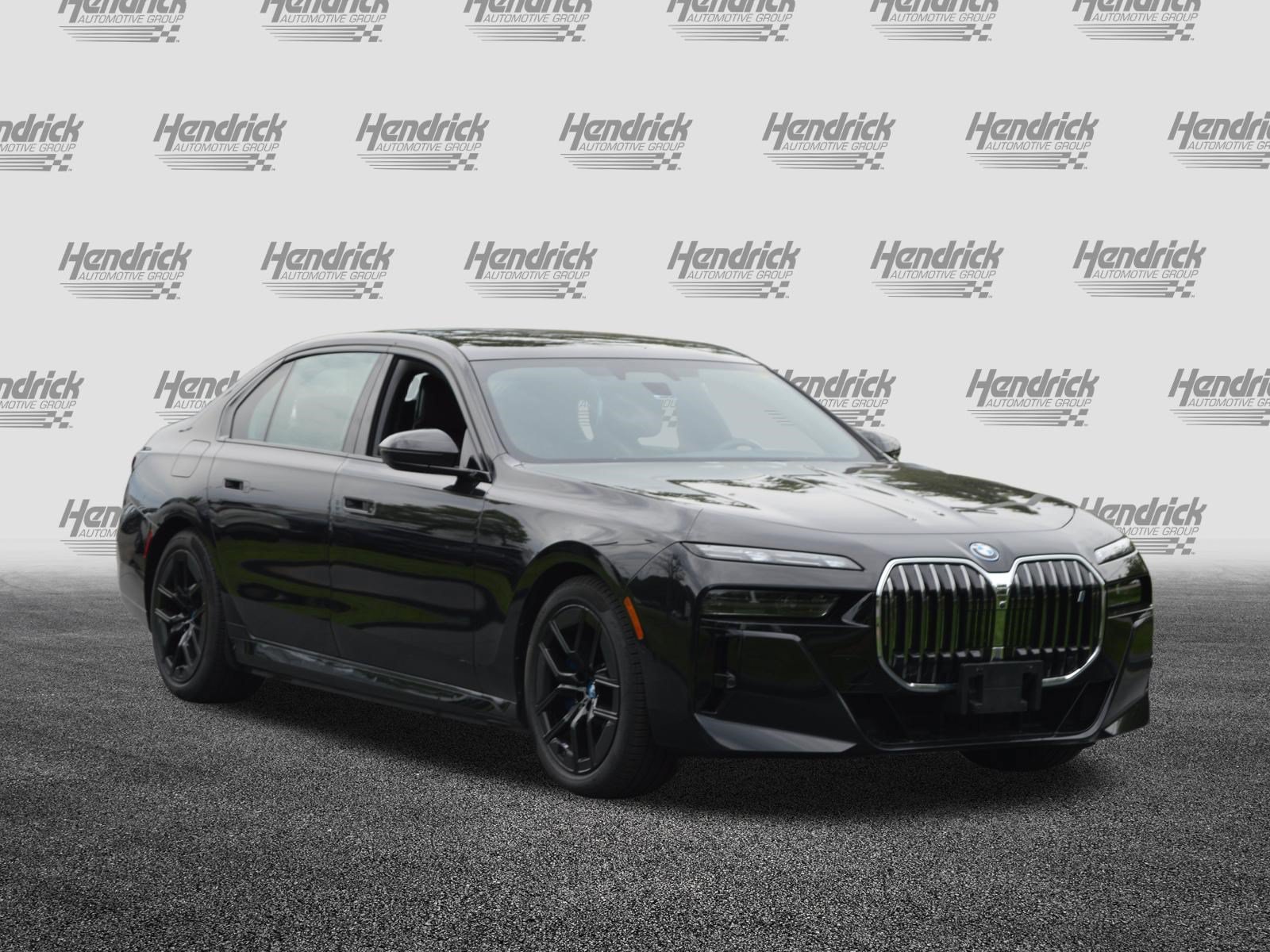Certified 2023 BMW i7 xDrive60 w/ Executive Package 2 AWD/4WD image 5