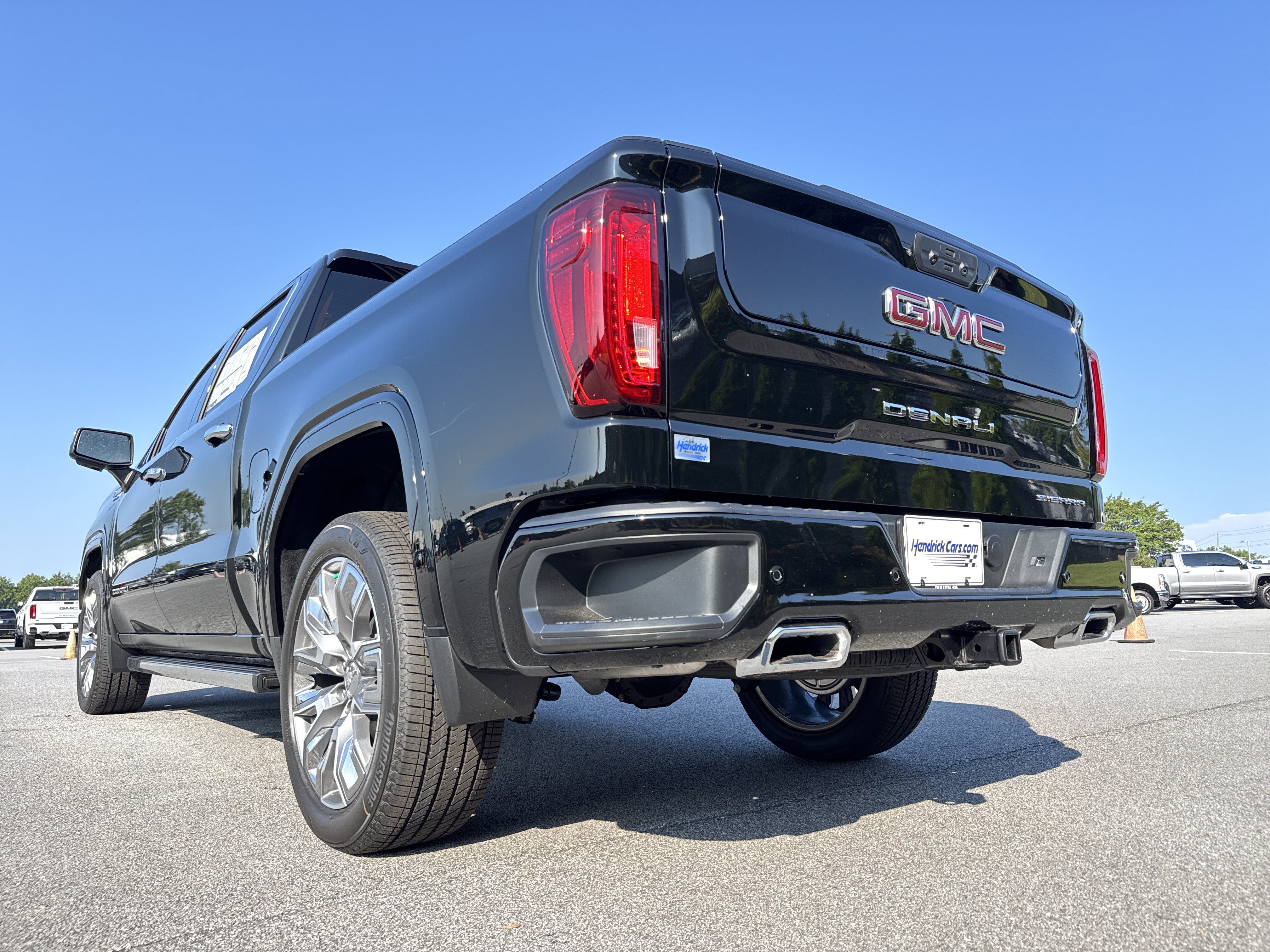 New 2026 GMC Sierra 1500 Denali w/ Denali Reserve Package AWD/4WD image 8