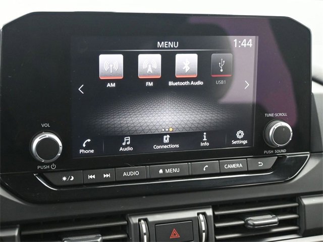 Used 2024 Nissan Pathfinder S image 32