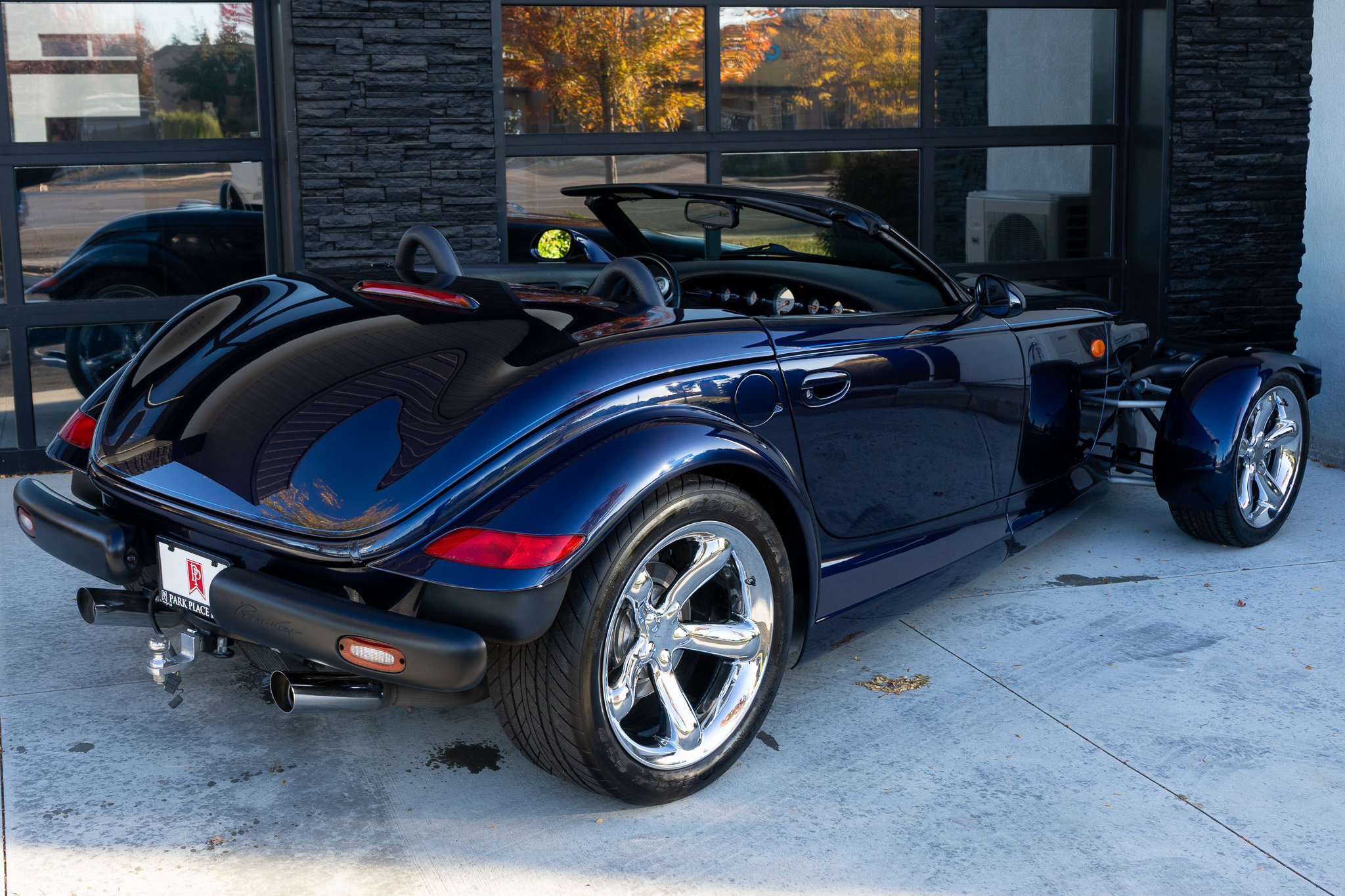 Used 2001 Chrysler Prowler image 12
