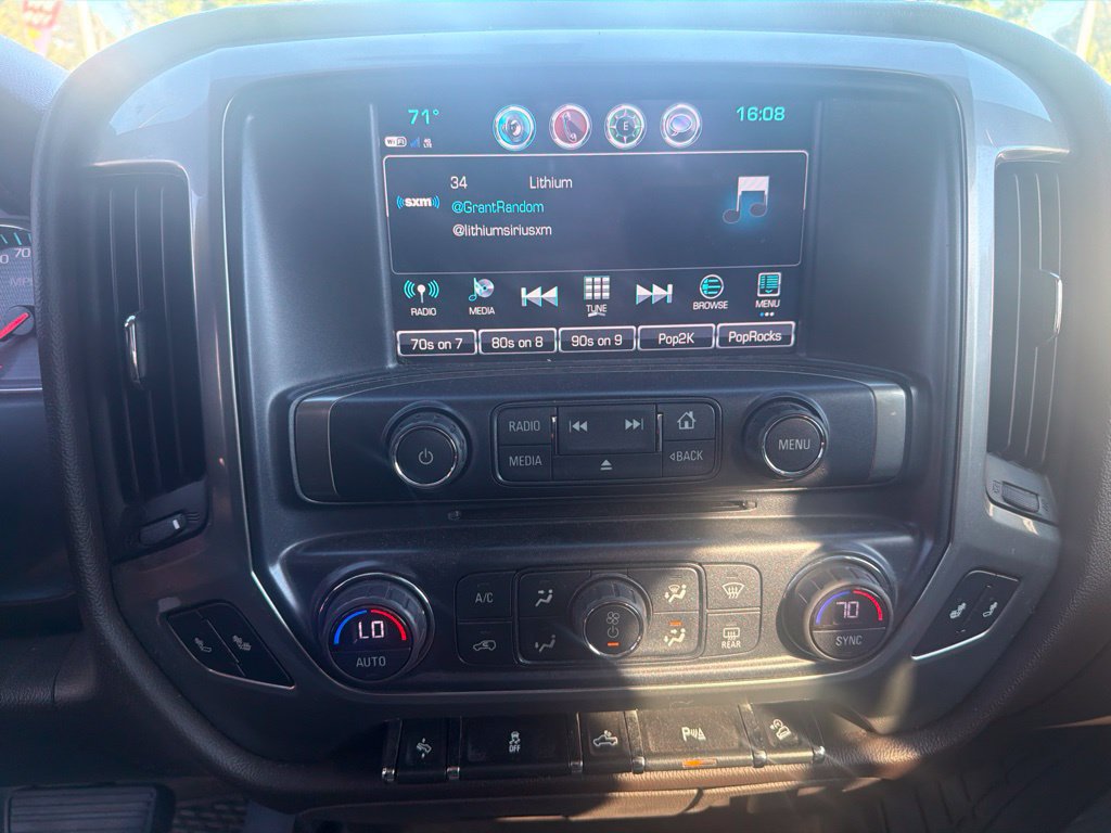 Used 2018 Chevrolet Silverado 1500 LT w/ All Star Edition AWD/4WD image 15