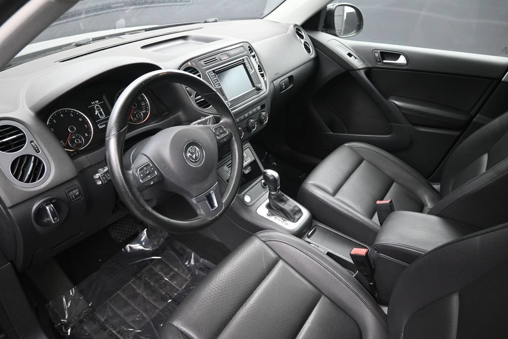 Used 2017 Volkswagen Tiguan Wolfsburg Edition FWD image 20