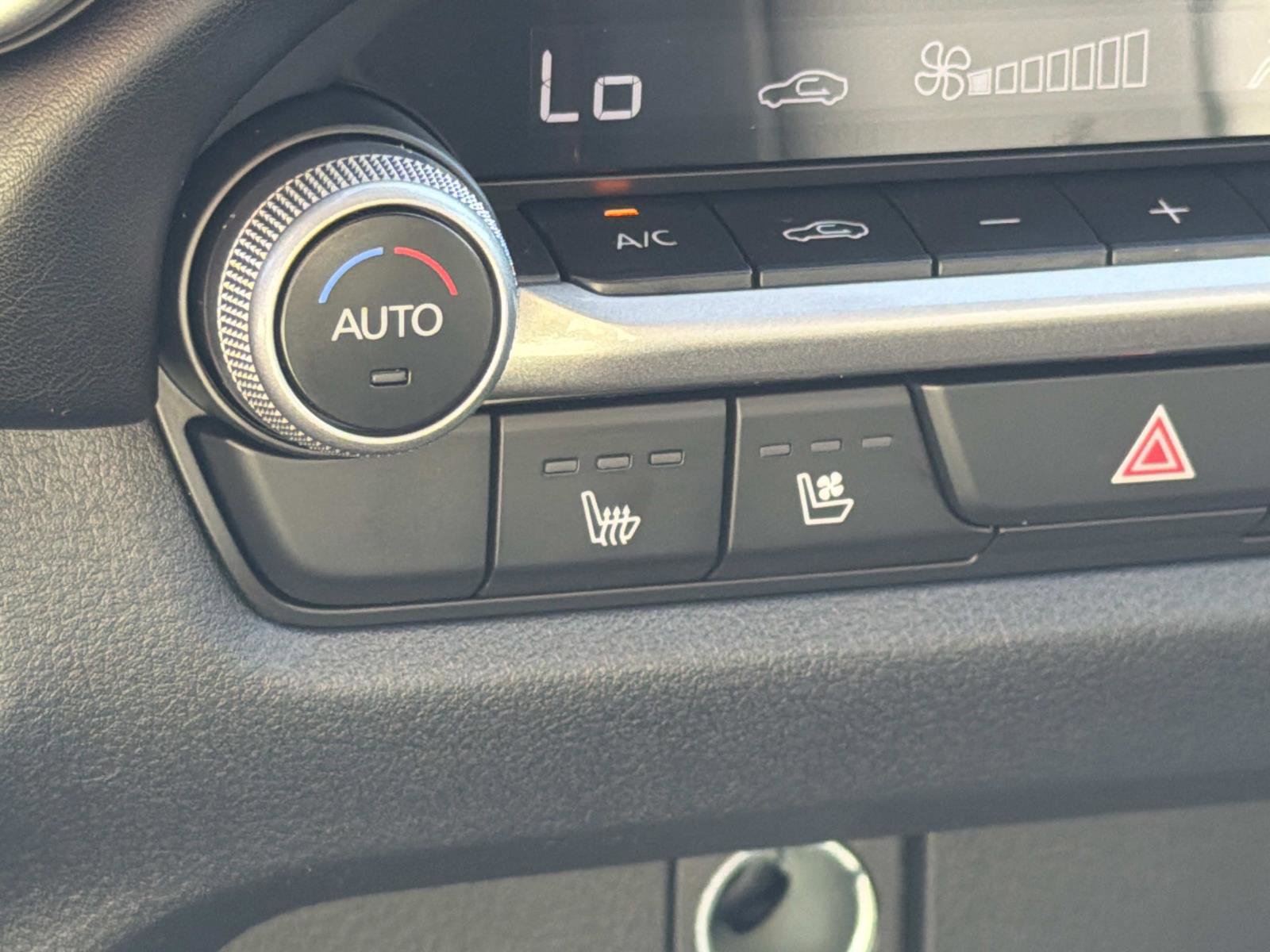 New 2026 MAZDA CX-50 AWD 2.5 Hybrid w/ Premium Pkg image 15