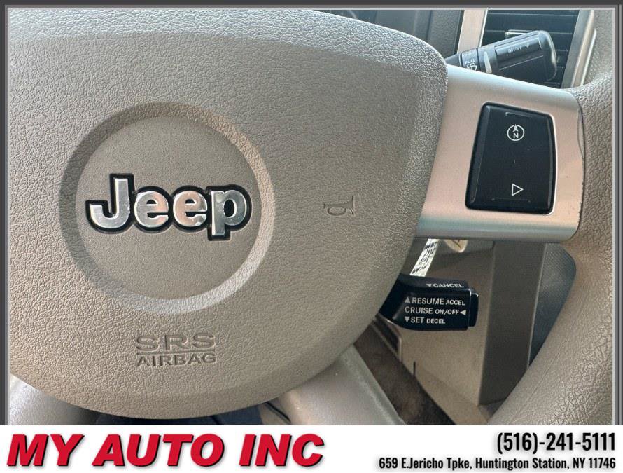Used 2010 Jeep Grand Cherokee Laredo AWD/4WD image 20