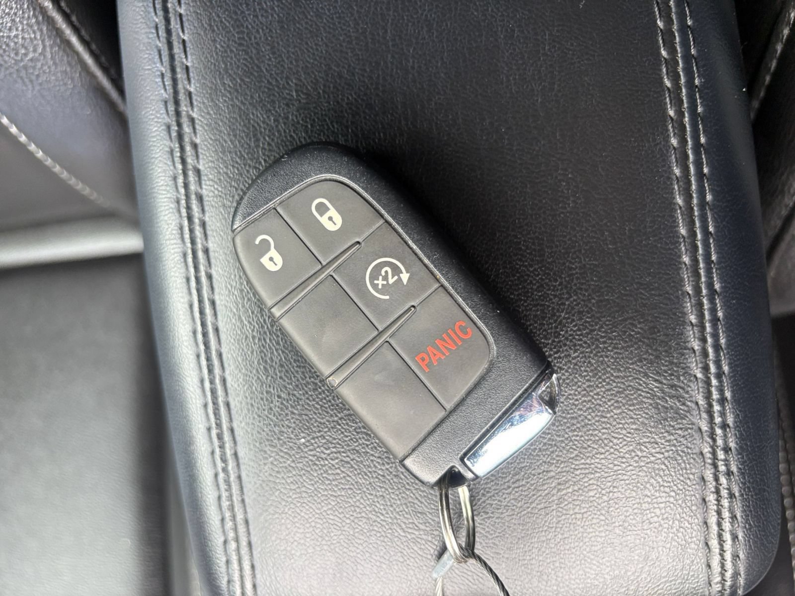 Used 2025 Jeep Compass Limited AWD/4WD image 25