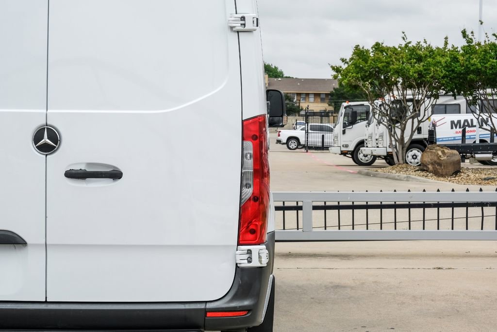 Used 2020 Mercedes-Benz Sprinter 2500 w/ Driver Convenience Package image 42