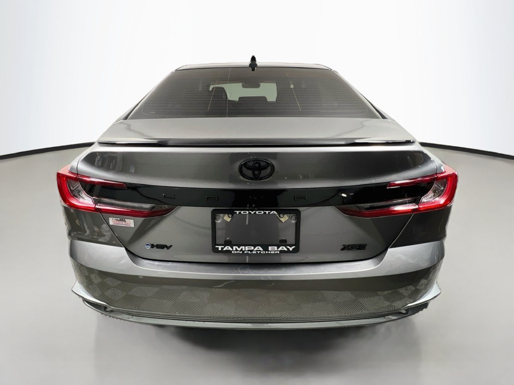 Used 2025 Toyota Camry XSE FWD image 4
