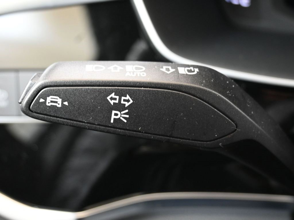 New 2025 Audi Q3 2.0T Premium image 29