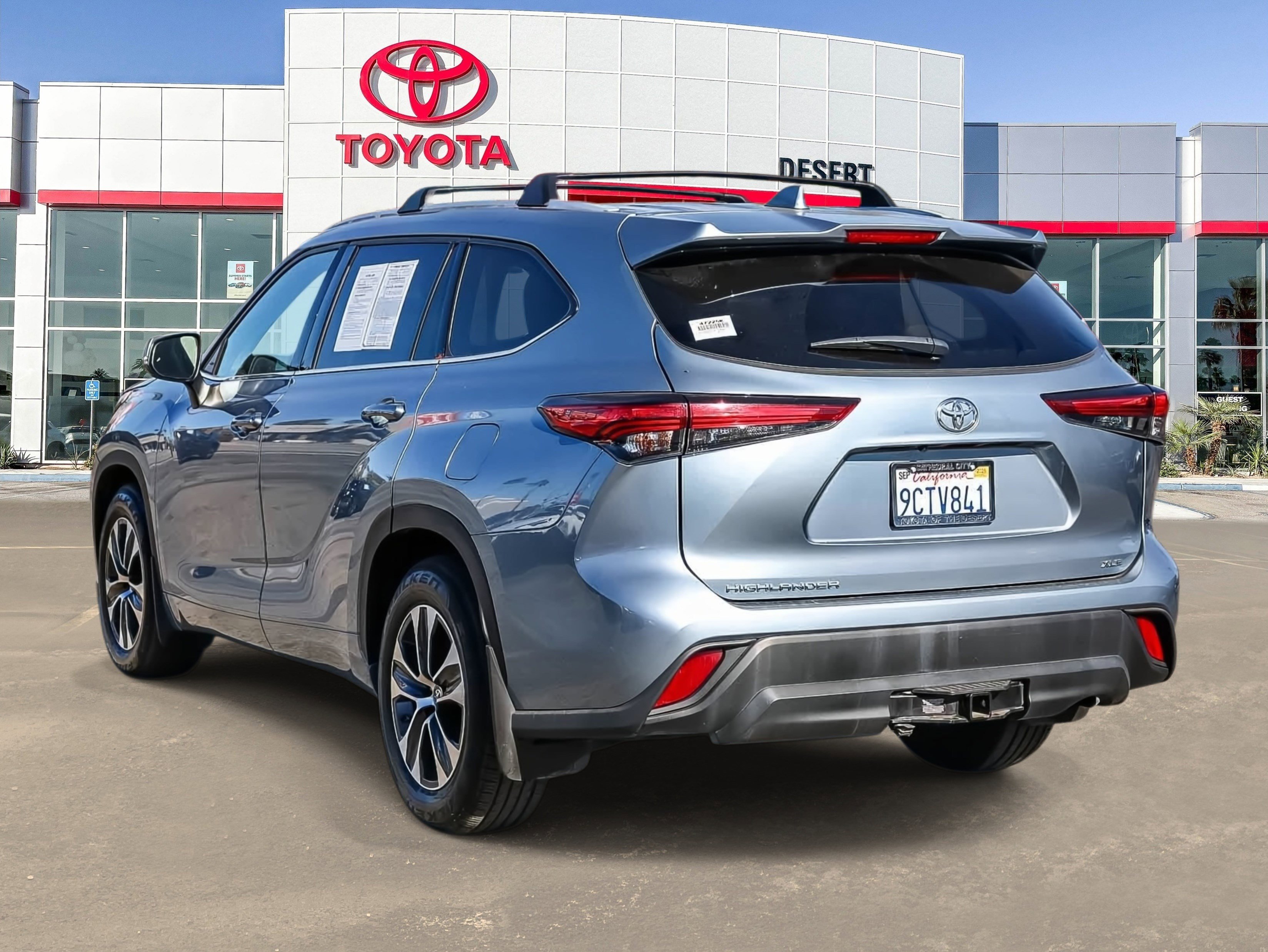 Certified 2022 Toyota Highlander XLE image 7