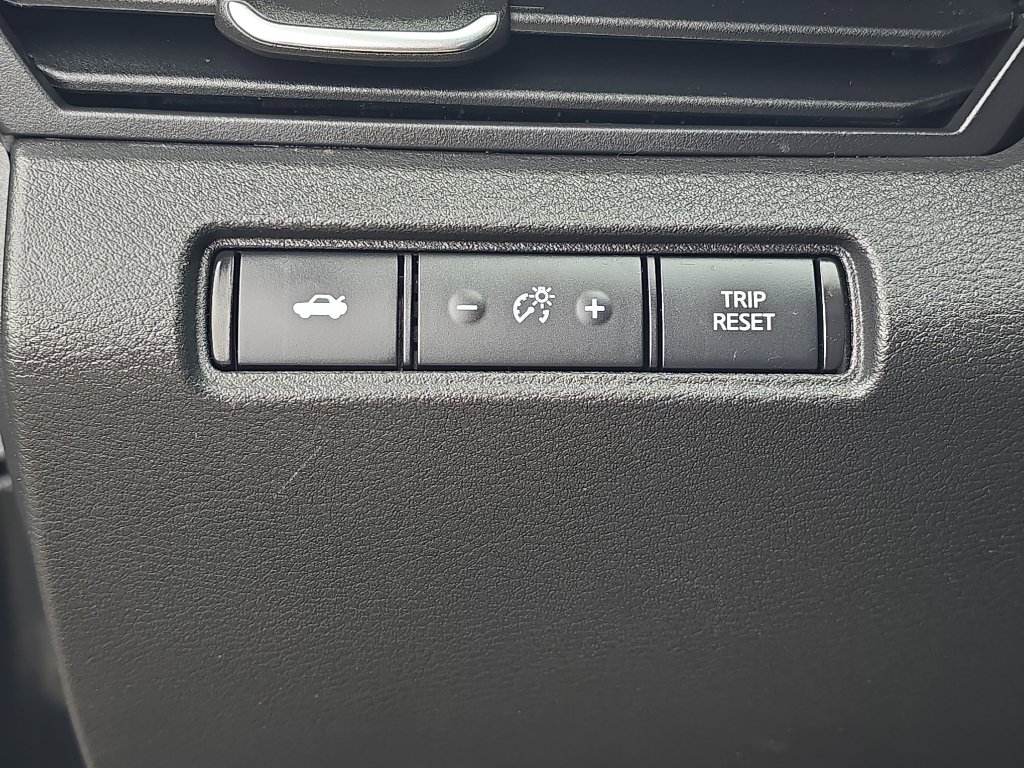 Used 2023 Nissan Altima 2.5 SR w/ SR Premium Package FWD image 25