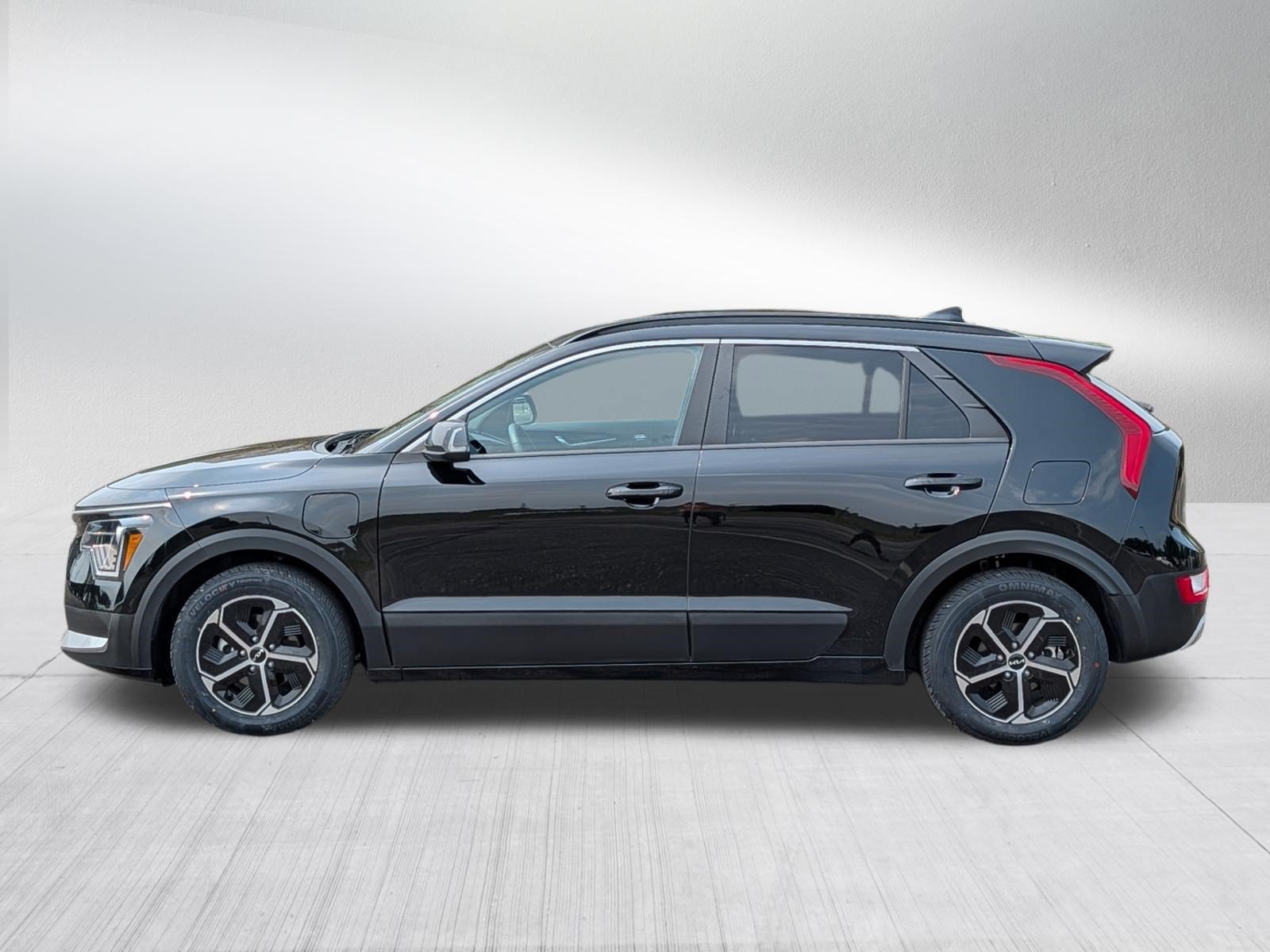 Certified 2024 Kia Niro EX w/ EX Cold Weather Package FWD image 2