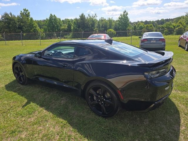 Used 2016 Chevrolet Camaro SS RWD image 5