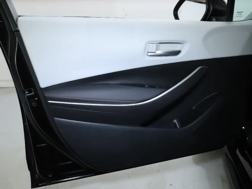 Certified 2024 Toyota Corolla SE w/ SE Premium Package FWD image 15