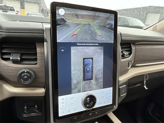 Used 2023 Ford Expedition Limited image 38