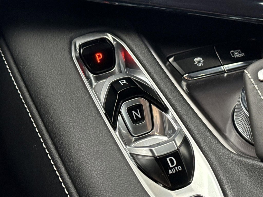 Used 2024 Chevrolet Corvette Stingray Preferred Cpe w/ Stealth Interior Trim Package image 15