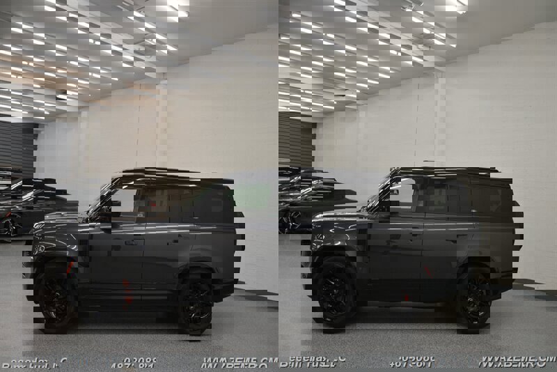 Used 2023 Land Rover Defender 130 X image 4