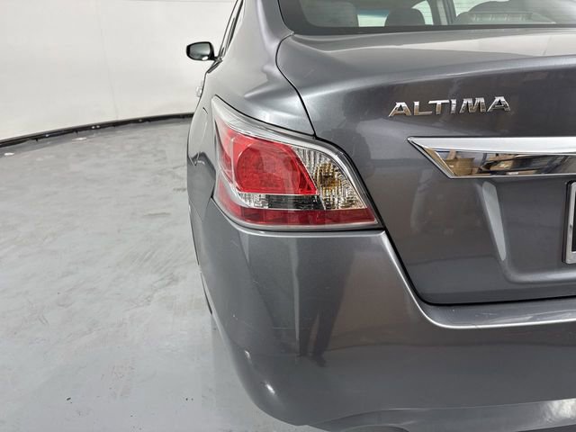 Used 2015 Nissan Altima 2.5 SL w/ Technology Package FWD image 31