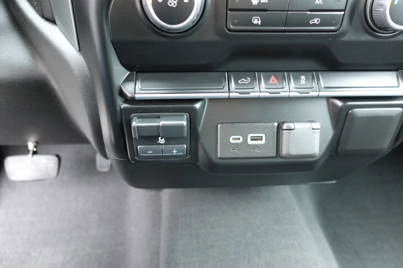 Used 2023 Chevrolet Silverado 2500 LT w/ Snow Plow Prep/Camper Package image 45