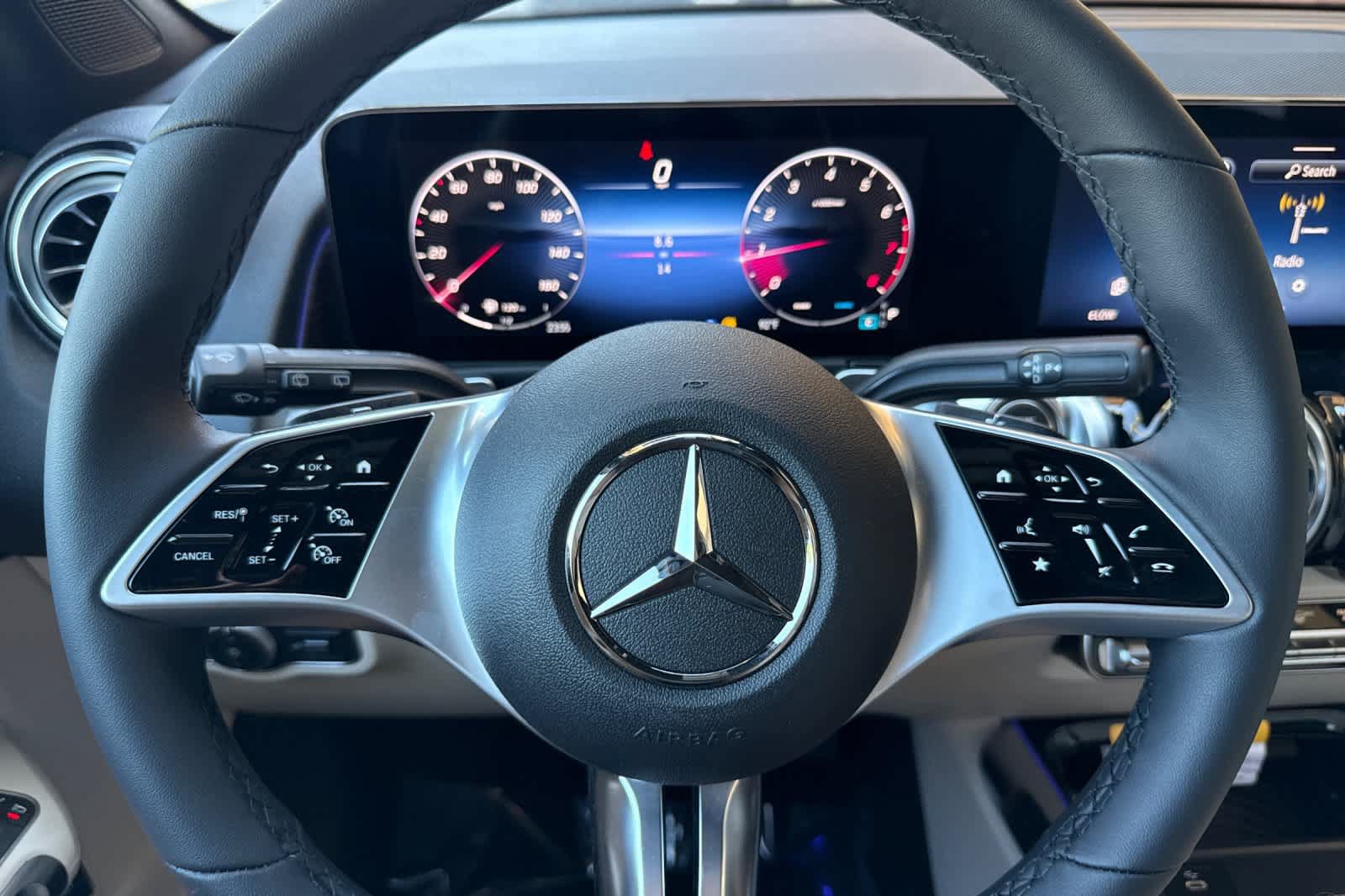 New 2026 Mercedes-Benz GLB 250 image 22