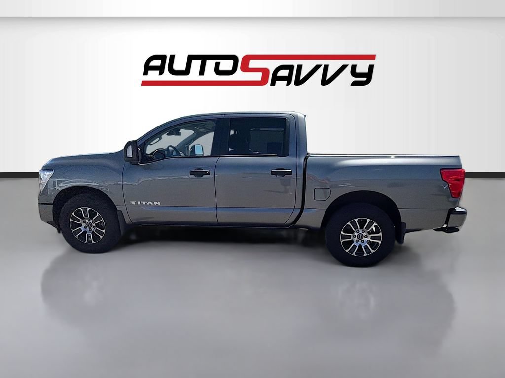 Used 2024 Nissan Titan SV w/ SV Convenience Package AWD/4WD image 4