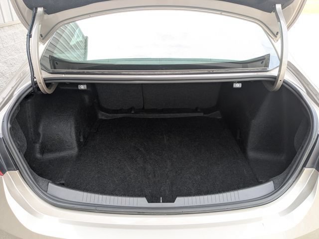 Used 2024 Chevrolet Malibu LT FWD image 28