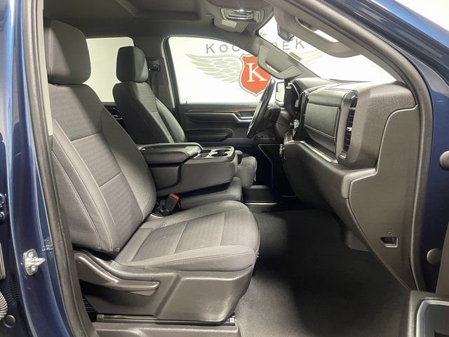 Used 2023 Chevrolet Silverado 1500 LT image 22
