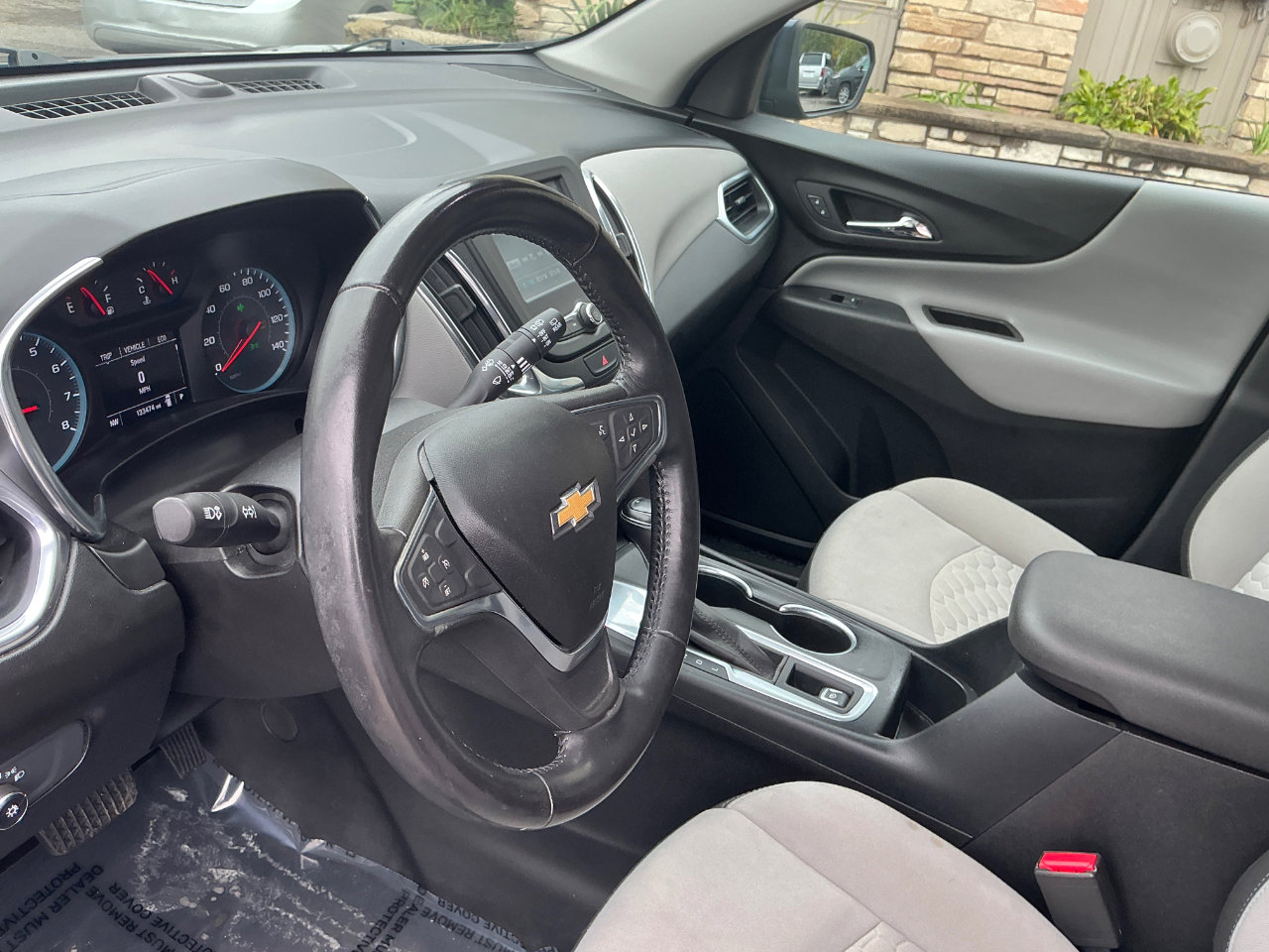 Used 2018 Chevrolet Equinox LT image 14