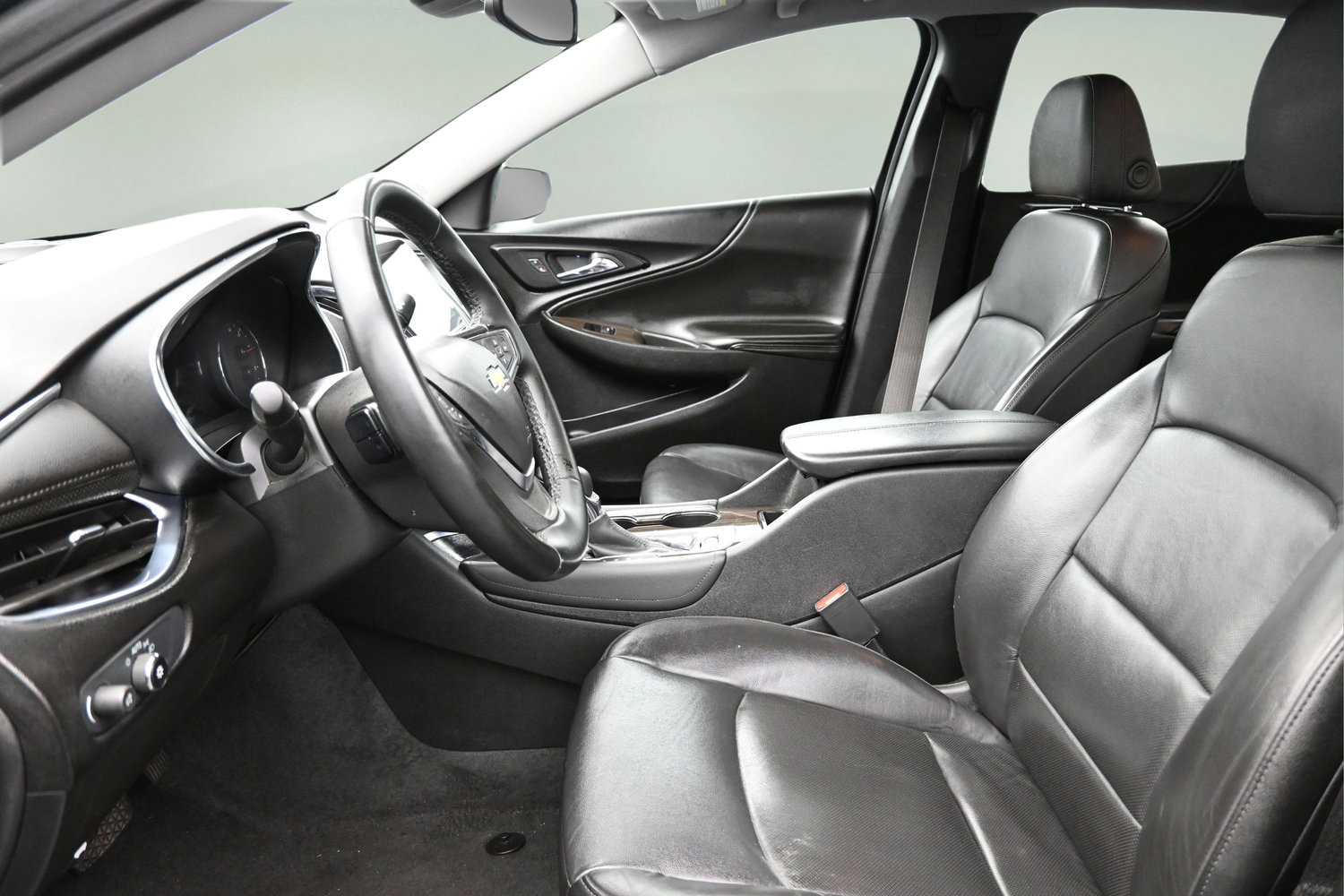 Used 2024 Chevrolet Malibu LT FWD image 11