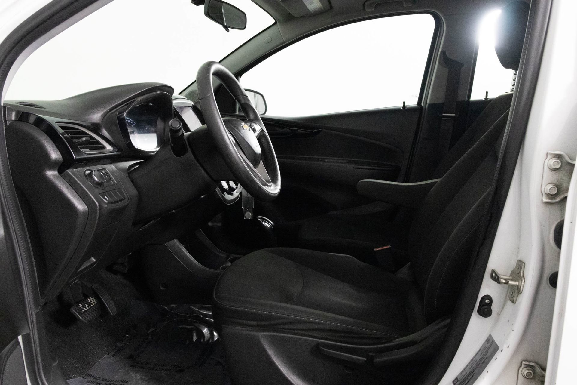 Used 2021 Chevrolet Spark LT w/ Spark Special Edition image 18