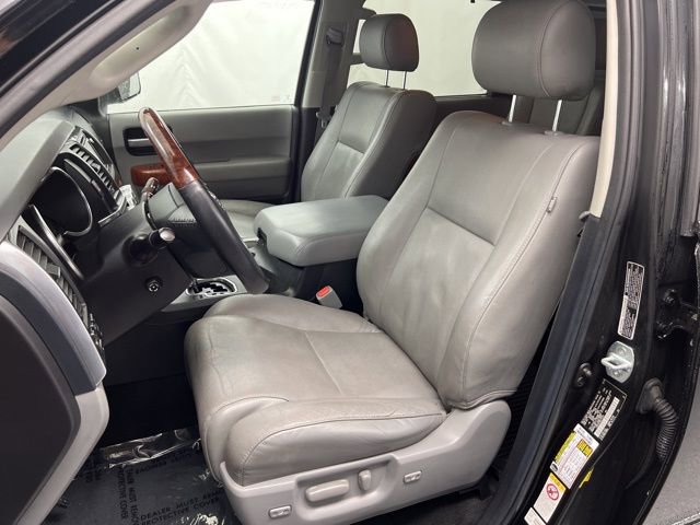 Used 2019 Toyota Sequoia Platinum image 13
