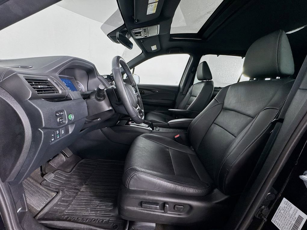 Used 2023 Honda Passport Elite image 15