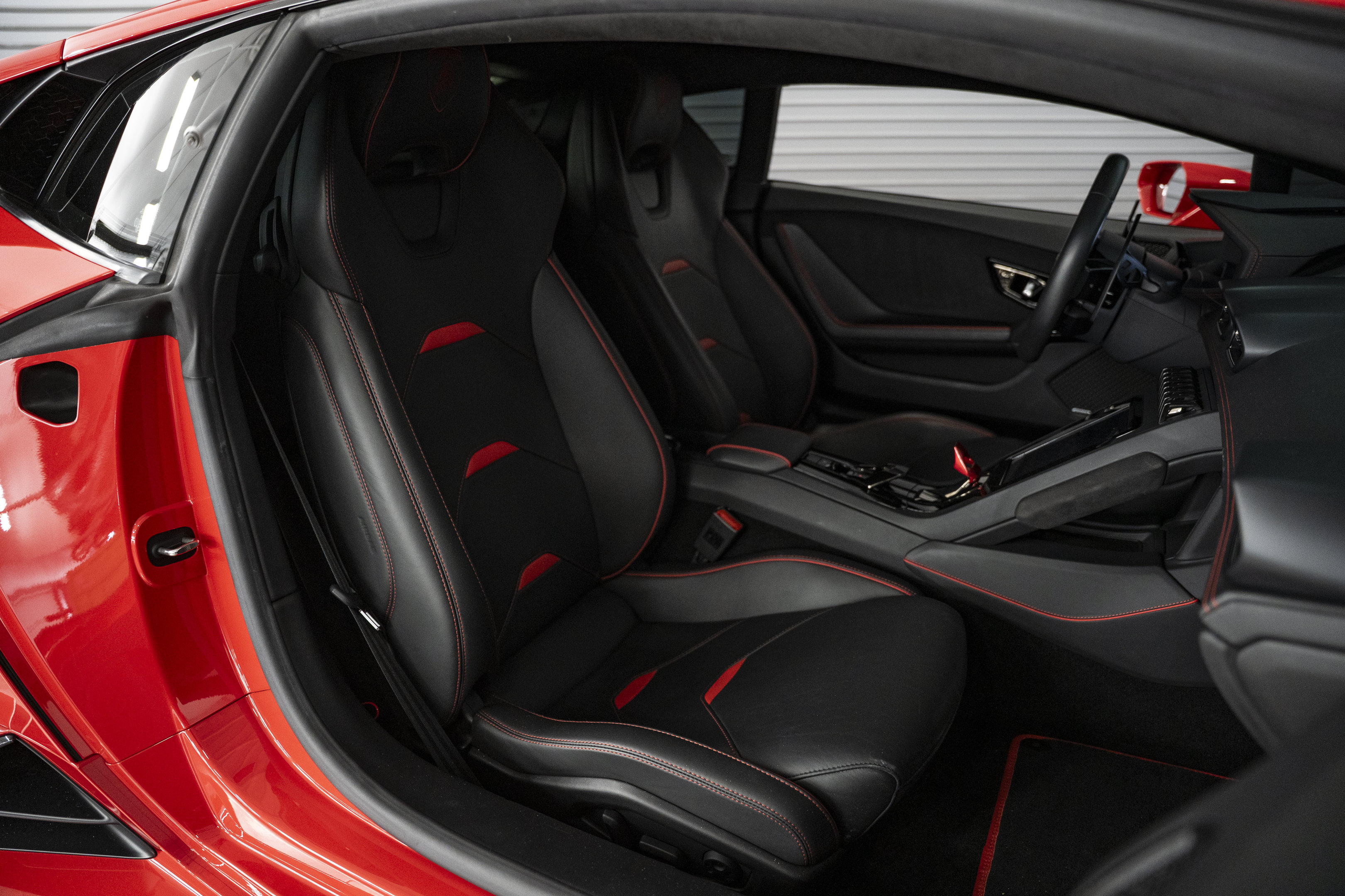 Used 2020 Lamborghini Huracan EVO AWD/4WD image 30