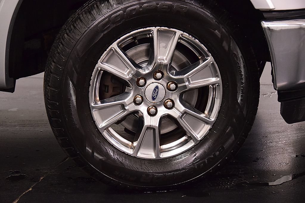 Used 2016 Ford F150 Lariat w/ Equipment Group 502A Luxury AWD/4WD image 12