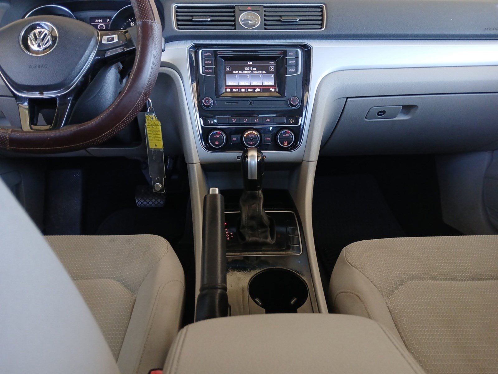 Used 2016 Volkswagen Passat 1.8T S w/ Lighting Package (P06) image 11