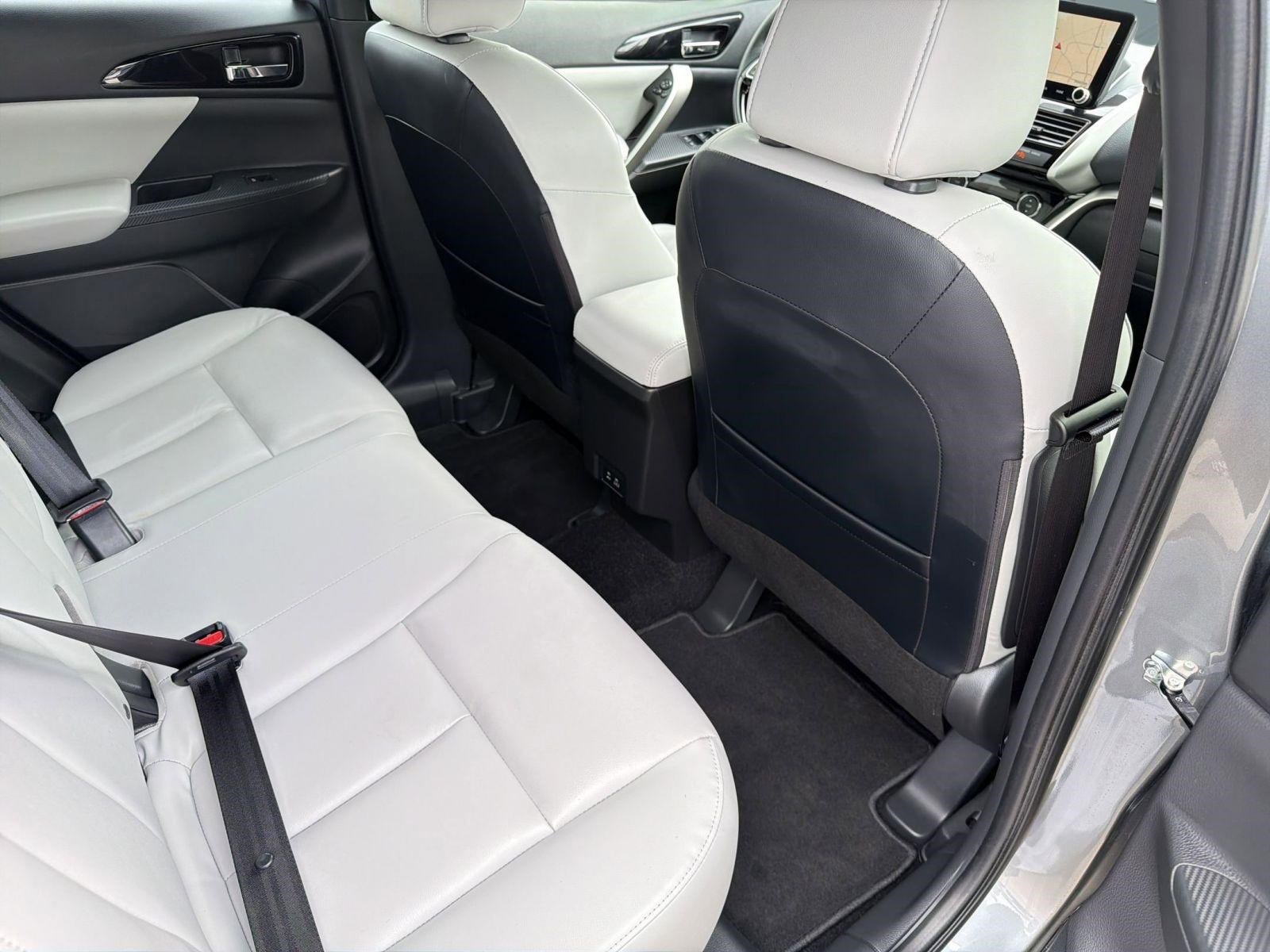 Used 2025 Mitsubishi Eclipse Cross Black Edition image 30