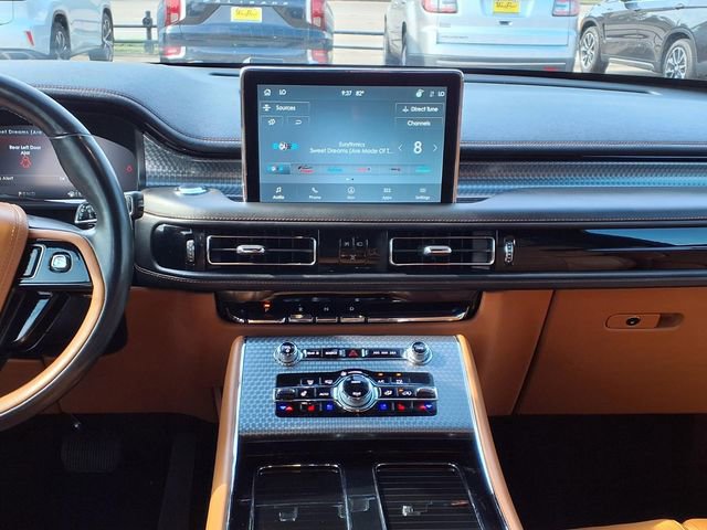 Used 2023 Lincoln Aviator Black Label AWD/4WD image 9