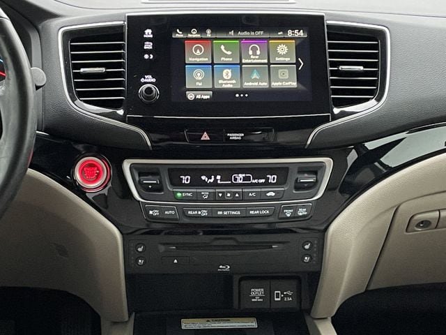 Used 2019 Honda Pilot Elite image 16