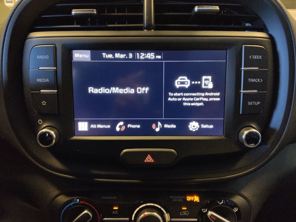 Used 2025 Kia Soul LX image 25