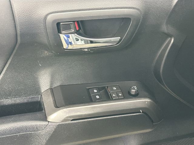 Used 2019 Toyota Tacoma TRD Sport w/ Technology Package image 20