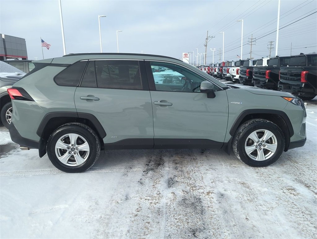 Used 2020 Toyota RAV4 XLE image 9