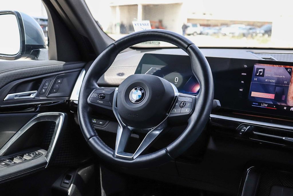 Used 2024 BMW X2 xDrive28i w/ Convenience Package AWD/4WD image 15