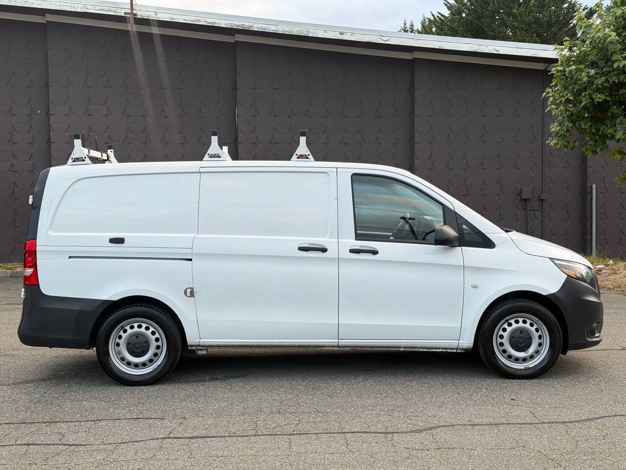 Used 2018 Mercedes-Benz Metris image 5