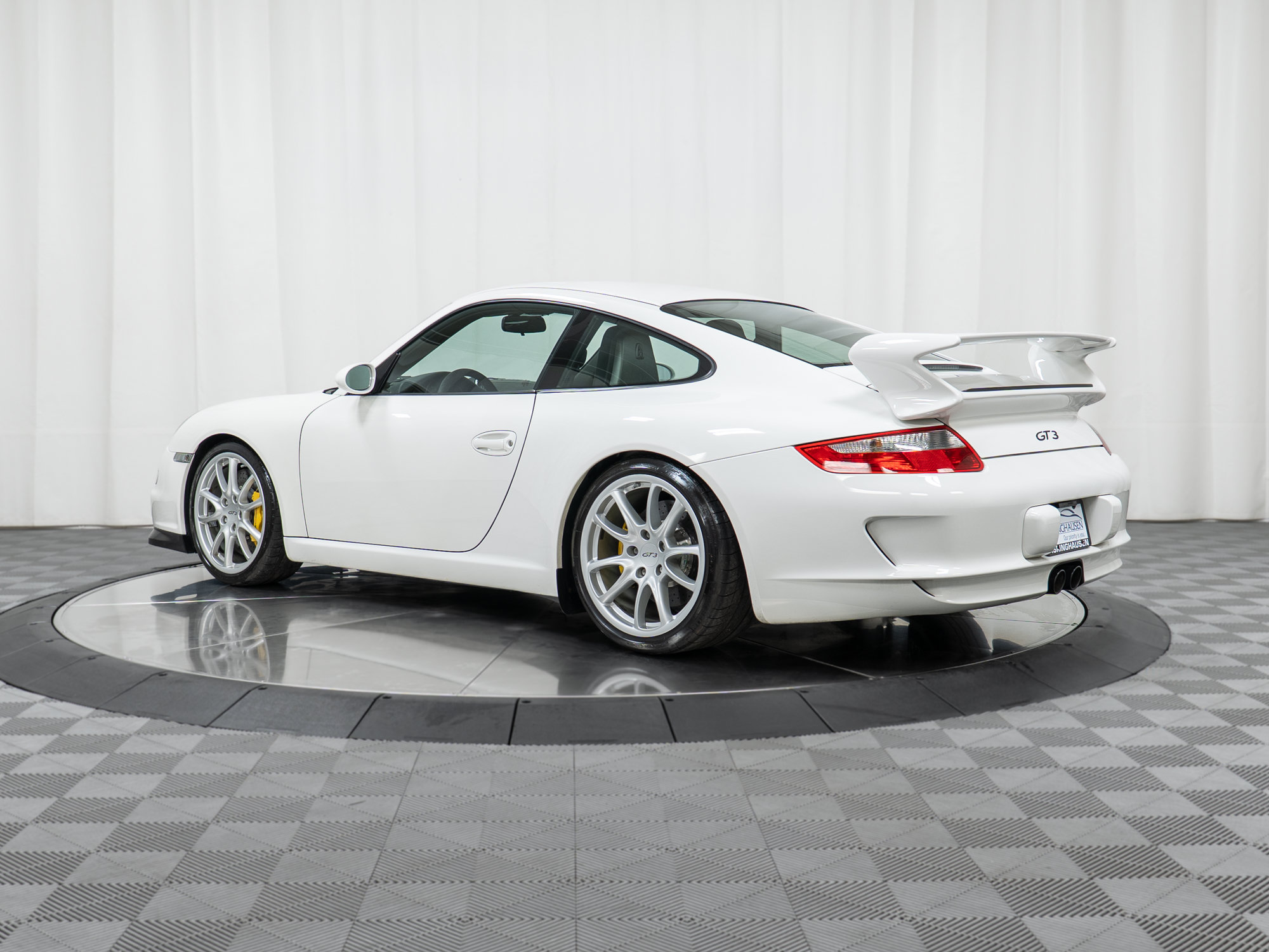 Used 2007 Porsche 911 GT3 RWD image 3