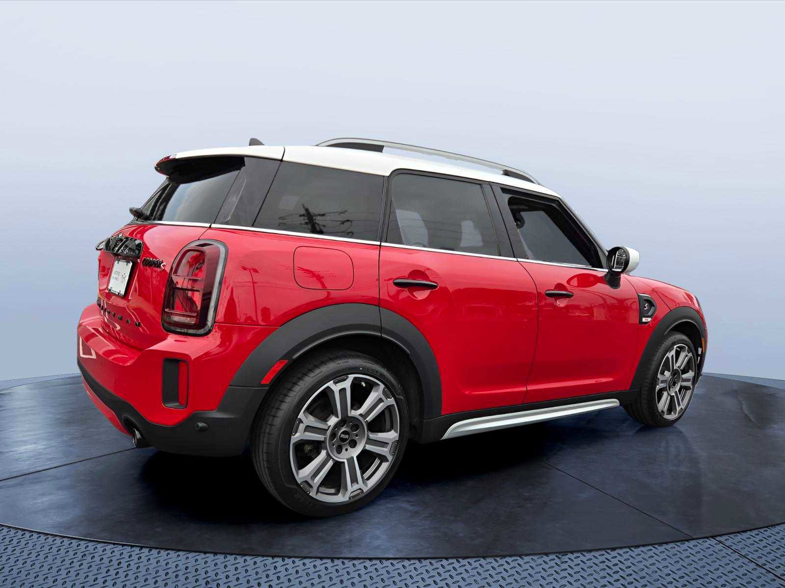 Certified 2024 MINI Cooper Countryman S FWD image 5